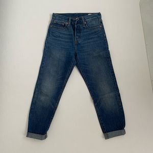 Tapered Levi’s Wedgie fit jeans